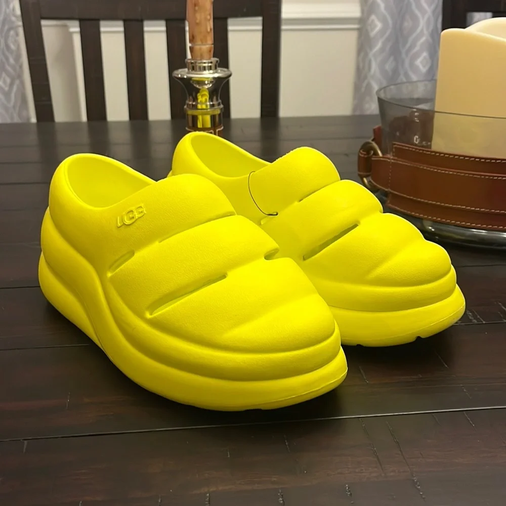 Ugg Australia Sport Yeah Clogs Shoes New Canary Yellow Women’s sizes